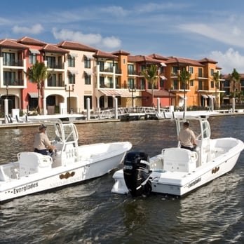 Naples Bay Resort - boating at Naples Bay Resort - Resorts Near Me - Naples, Florida