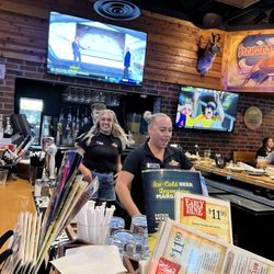 Texas Roadhouse - Line dancing