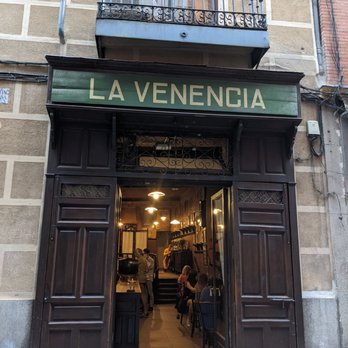 La Venencia - Wine Bars Near Me - Madrid, M