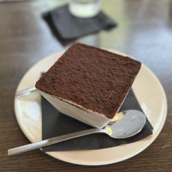 MoMo Pizzeria & Ristorante - Tiramisu - the BEST I've ever had