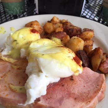 Avon Country Deli - Eggs Benedict royale. - Delis Near Me - Avon, Connecticut Avon Country Deli - Eggs Benedict royale. - Delis Near Me - Avon, Connecticut