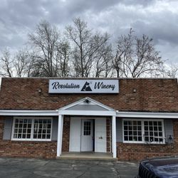 Resolution Winery - Outside the building