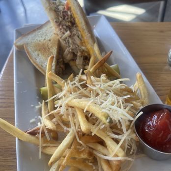 Blue Palms Brewhouse - Tuna melt - Burgers Near Me - Northridge, California Blue Palms Brewhouse - Tuna melt - Burgers Near Me - Northridge, California