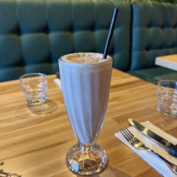 Bareburger - Chocolate peanut butter milkshake - Burgers Near Me - Columbus, Ohio