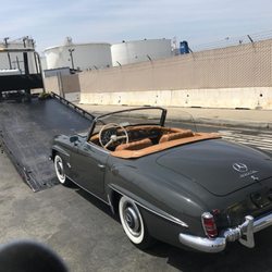 Towings R Us - Luxury Vehicle