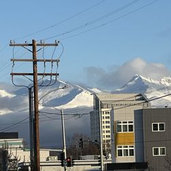 La Quinta by Wyndham Anchorage Airport - Great view of mountains. Also has fitness center.