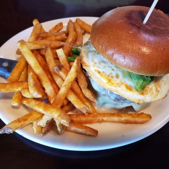 Winchell's Pub & Grill - California burger with fries - Pubs Near Me - Las Vegas, Nevada Winchell's Pub & Grill - California burger with fries - Pubs Near Me - Las Vegas, Nevada