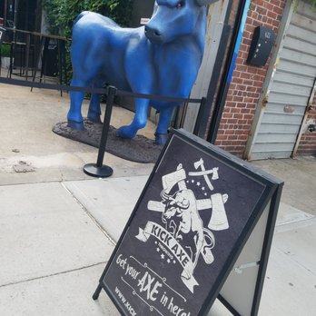 Kick Axe Throwing - Outside - Bars Near Me - Brooklyn, New York