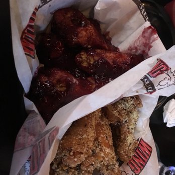 Wing Daddy's Sauce House - Garlic Parmesan and blackberry habanero - New American Near Me - San Antonio, Texas Wing Daddy's Sauce House - Garlic Parmesan and blackberry habanero - New American Near Me - San Antonio, Texas
