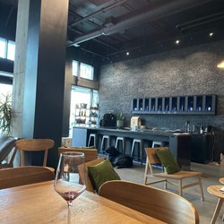 Valo - Tasting