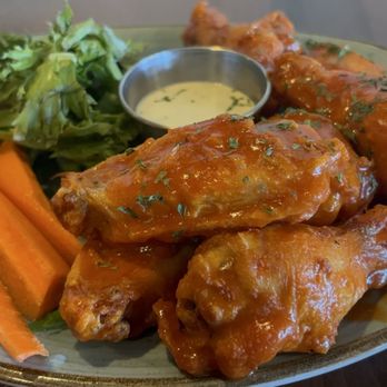 Barrel District - Barrel Wings - Pizza Near Me - Cathedral City, California