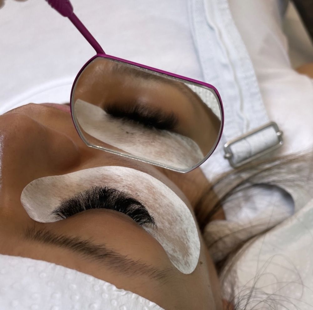 Blink & Brow by Janay Logo