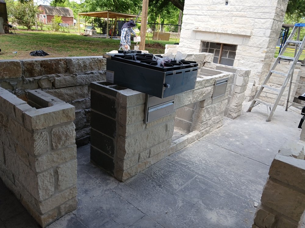 Slide of DNR roofing  remodeling  and demolicion