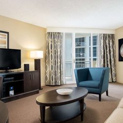Doubletree by Hilton Ocean Point Resort & Spa - Guest room
