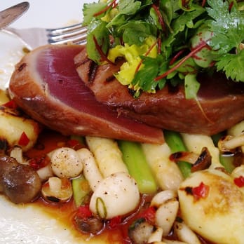 Polo Lounge - Seared Tuna - New American Near Me - Beverly Hills, California