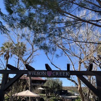 Grapeline Wine Tours - Wine Tours Near Me - Temecula, California