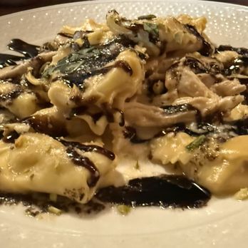 Piccolo Buco by Cooper's Hawk - Truffle Fondue Cappellacci with chicken - Italian Near Me - Oak Brook, Illinois