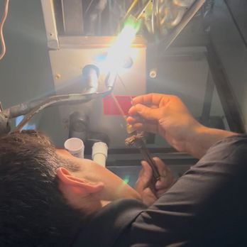 AM Heating and Cooling - Replacing the evaporator coil. - Heating & Air Conditioning/HVAC Near Me - Bradenton, Florida AM Heating and Cooling - Replacing the evaporator coil. - Heating & Air Conditioning/HVAC Near Me - Bradenton, Florida