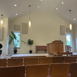 Pilgrim Orthodox Presbyterian - Picture before the service begins.