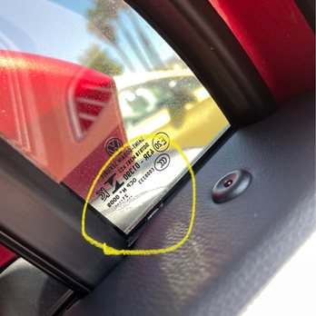 Chief Auto Glass & Tint - Squeegees are part of tinter's tools, right? - Windshield Installation & Repair Near Me - Escondido, California Chief Auto Glass & Tint - Squeegees are part of tinter's tools, right? - Windshield Installation & Repair Near Me - Escondido, California
