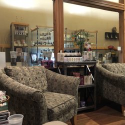 Morgan Ford Massage & Spa - Waiting area
