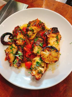 Jonah's Kitchen + Bar Santa Monica CA by null