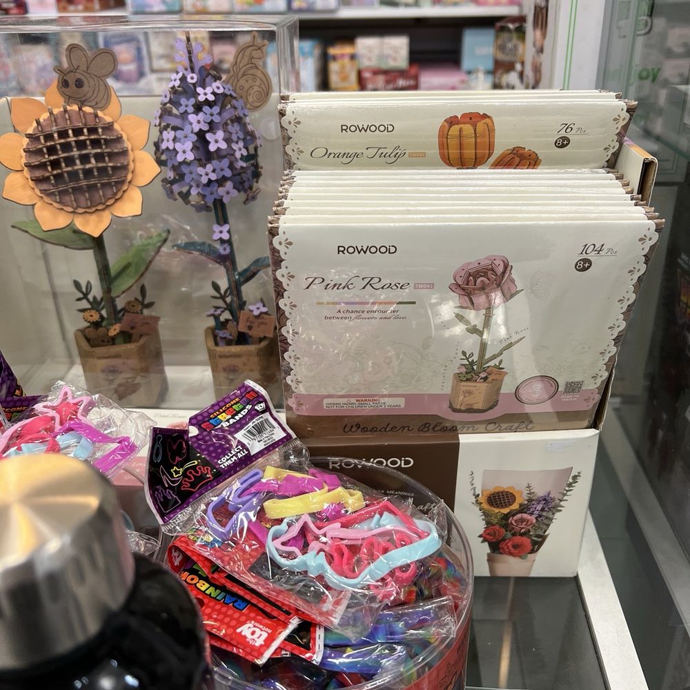 Brad's Toys - Brad's Toys @ Fashion Show Mall Las Vegas, NV March 2026 - Toy Stores Near Me - Las Vegas, Nevada Brad's Toys - Brad's Toys @ Fashion Show Mall Las Vegas, NV March 2026 - Toy Stores Near Me - Las Vegas, Nevada