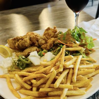 Chicken Basket And Boba - Boneless chicken combo with some red wine. - Korean Near Me - Carlsbad, California Chicken Basket And Boba - Boneless chicken combo with some red wine. - Korean Near Me - Carlsbad, California
