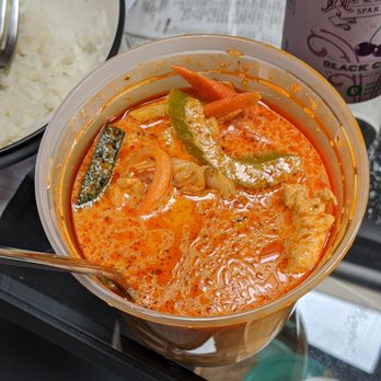 Thai Basil - Red curry with chicken - Thai Near Me - Capitola, California Thai Basil - Red curry with chicken - Thai Near Me - Capitola, California