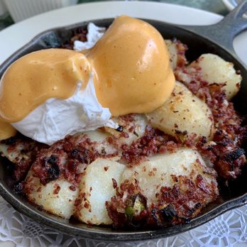 Tartine - Corned Beef Hash - French Near Me - New York, New York Tartine - Corned Beef Hash - French Near Me - New York, New York