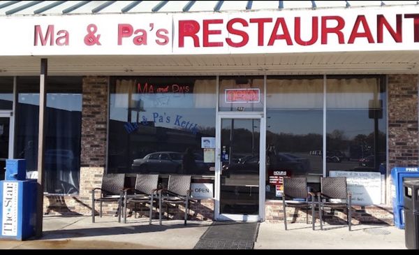 Ma & Pa's Kettle Restaurant by null