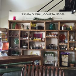 El Mercadito - Un ambiento bien casual! Cozy environment!