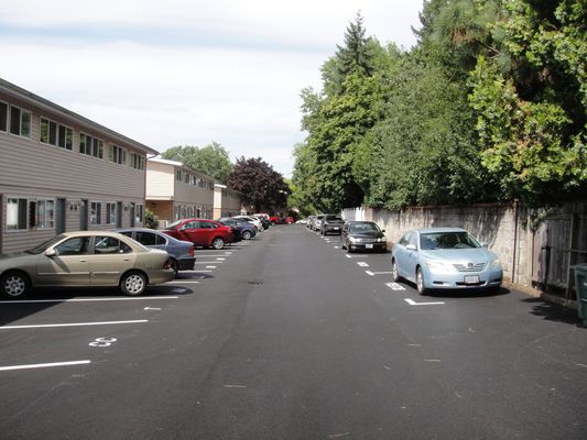 ORCHARD CREST APARTMENTS Updated August 2025 22 Photos 3200 Block