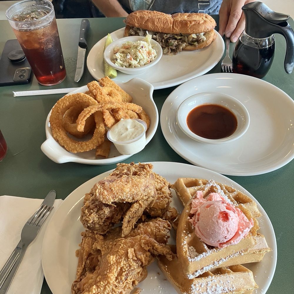 Metro Diner - Yumminess!!!! - Diners Near Me - Brandon, Florida Metro Diner - Yumminess!!!! - Diners Near Me - Brandon, Florida