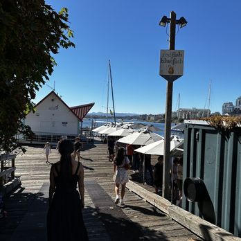 Red Fish Blue Fish - Walkway down to RedFish BlueFish - Fish & Chips Near Me - Victoria, British Columbia