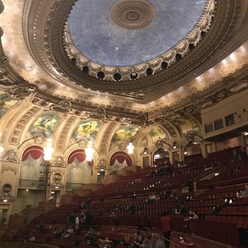 Chicago Theatre - Ceiling in main show room - Performing Arts Near Me - Chicago, Illinois Chicago Theatre - Ceiling in main show room - Performing Arts Near Me - Chicago, Illinois