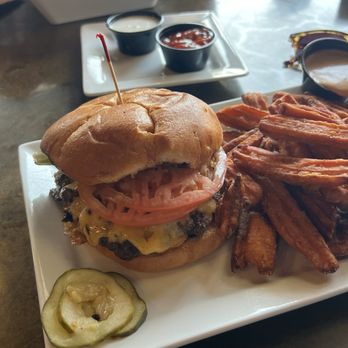 South Gate Brewing Company - SG Smash Burger with Sweet Potato Fries - American Near Me - Oakhurst, California South Gate Brewing Company - SG Smash Burger with Sweet Potato Fries - American Near Me - Oakhurst, California