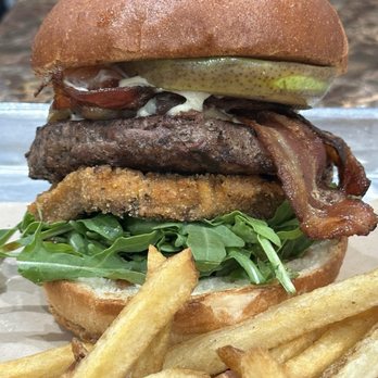 Billy Roys Burger - Looks better than it tasted - Burgers Near Me - Fremont, California