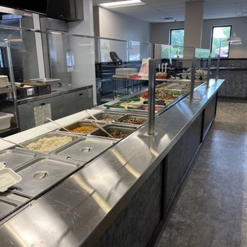 Momi's Kitchen - Serving selection line - Mediterranean Near Me - Waldorf, Maryland Momi's Kitchen - Serving selection line - Mediterranean Near Me - Waldorf, Maryland