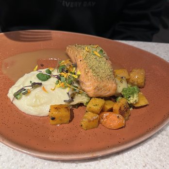 Poseidon on the Beach - Salmon with grilled root vegetables and mascarpone mashed potatoes - Seafood Near Me - Del Mar, California Poseidon on the Beach - Salmon with grilled root vegetables and mascarpone mashed potatoes - Seafood Near Me - Del Mar, California