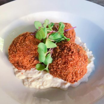 Sapristi - Arancini: fried mushroom risotto with truffle oil and artisanal bacon ($8) - Italian Near Me - Quebec City, Quebec