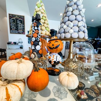 Honey Cup - Coffee & Tea Near Me - Calabasas, California Honey Cup - Coffee & Tea Near Me - Calabasas, California