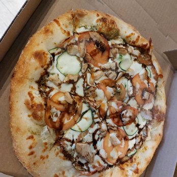 Tony's Panini & Pizza - Small pesto chicken pizza (no brushed oil and air bubbles kept at the crust's edge) - Sandwiches Near Me - Mississauga, Ontario Tony's Panini & Pizza - Small pesto chicken pizza (no brushed oil and air bubbles kept at the crust's edge) - Sandwiches Near Me - Mississauga, Ontario