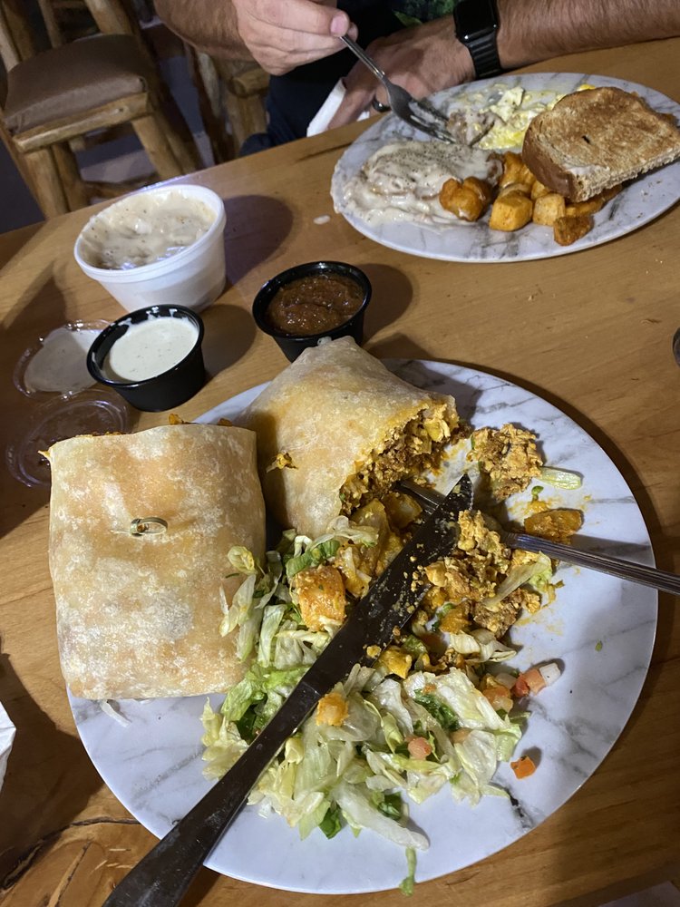 Roadrunner Restaurant & Saloon