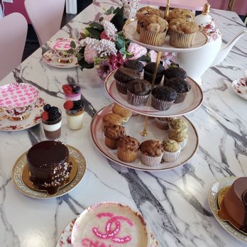 LE COCO - Muffins coffee Pastries very delicious - Desserts Near Me - Downey, California