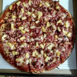 Flyers Pizza & Subs - Doesn't it look good. Hawaiian done my way, pizza sauce not BarQ and none of that cinnamon dust. I will get 3 meals out of it.