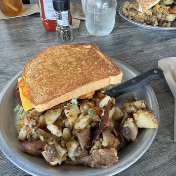 Billy Yanks - Whiskey Bars Near Me - Hamilton, Ohio