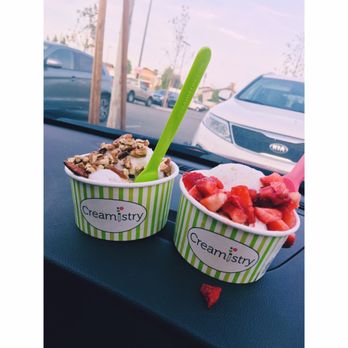 Creamistry - It's delicious I love it and the best thing is that they have vegan friendly. very clean place and they are very nice - Desserts Near Me - Bakersfield, California