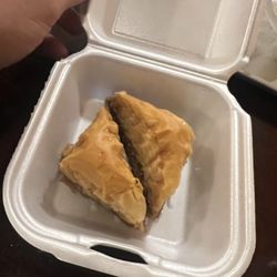 Mili’s King Gyro - Baklava
