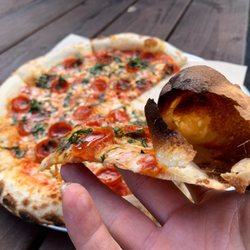 Oregon Wood Fired Pizza - The cornicione on this pizza was ridiculously airy